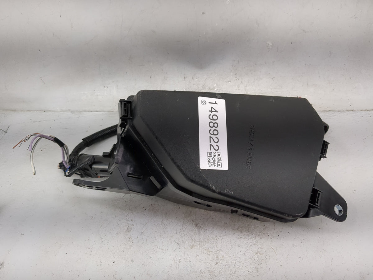 2019-2022 Toyota Rav4 Fusebox Fuse Box Panel Relay Module P/N:82730-33150 Fits Fits 2019 2020 2021 2022 OEM Used Auto Parts 