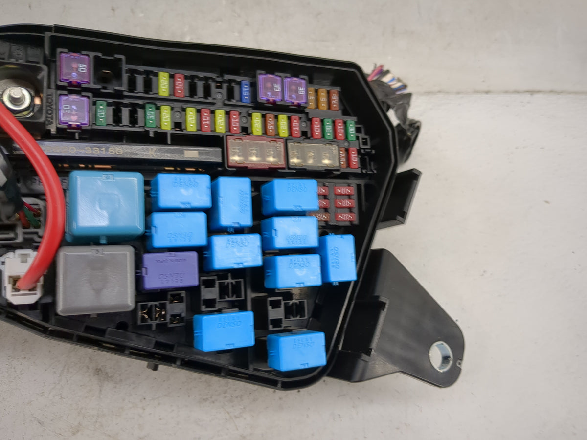 2019-2022 Toyota Rav4 Fusebox Fuse Box Panel Relay Module P/N:82730-33150 Fits Fits 2019 2020 2021 2022 OEM Used Auto Parts 