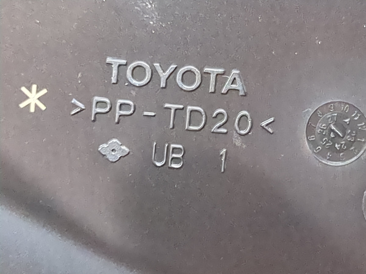2019-2022 Toyota Rav4 Fusebox Fuse Box Panel Relay Module P/N:82730-33150 Fits Fits 2019 2020 2021 2022 OEM Used Auto Parts 