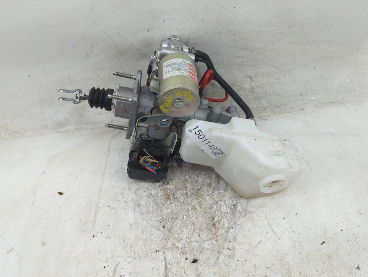 2025 Toyota Rav4 Power Brake Booster Oem - Oemusedautoparts1.com