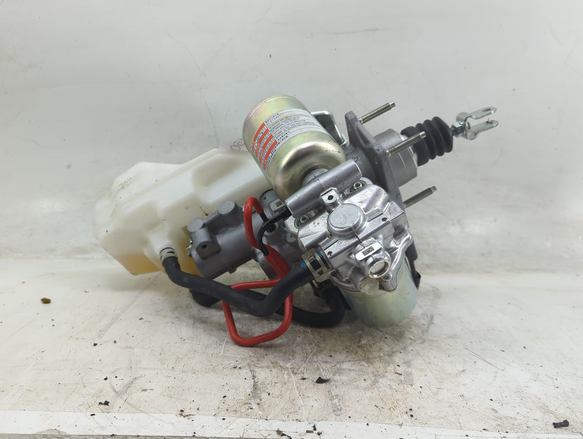 2025 Toyota Rav4 Power Brake Booster Oem - Oemusedautoparts1.com