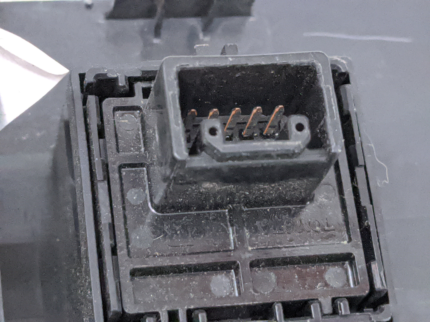2025 Toyota Rav4 Passenger Right Power Window Switch 74231-42320 - Oemusedautoparts1.com
