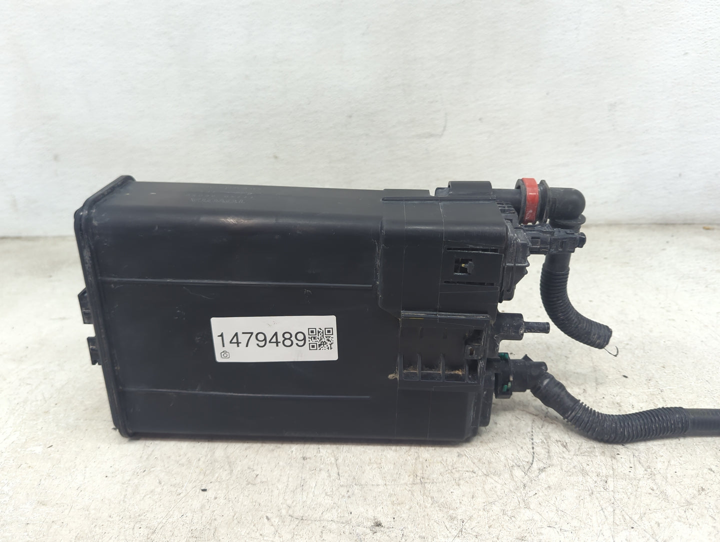 2025 Toyota Sienna Fuel Vapor Charcoal Canister - Oemusedautoparts1.com