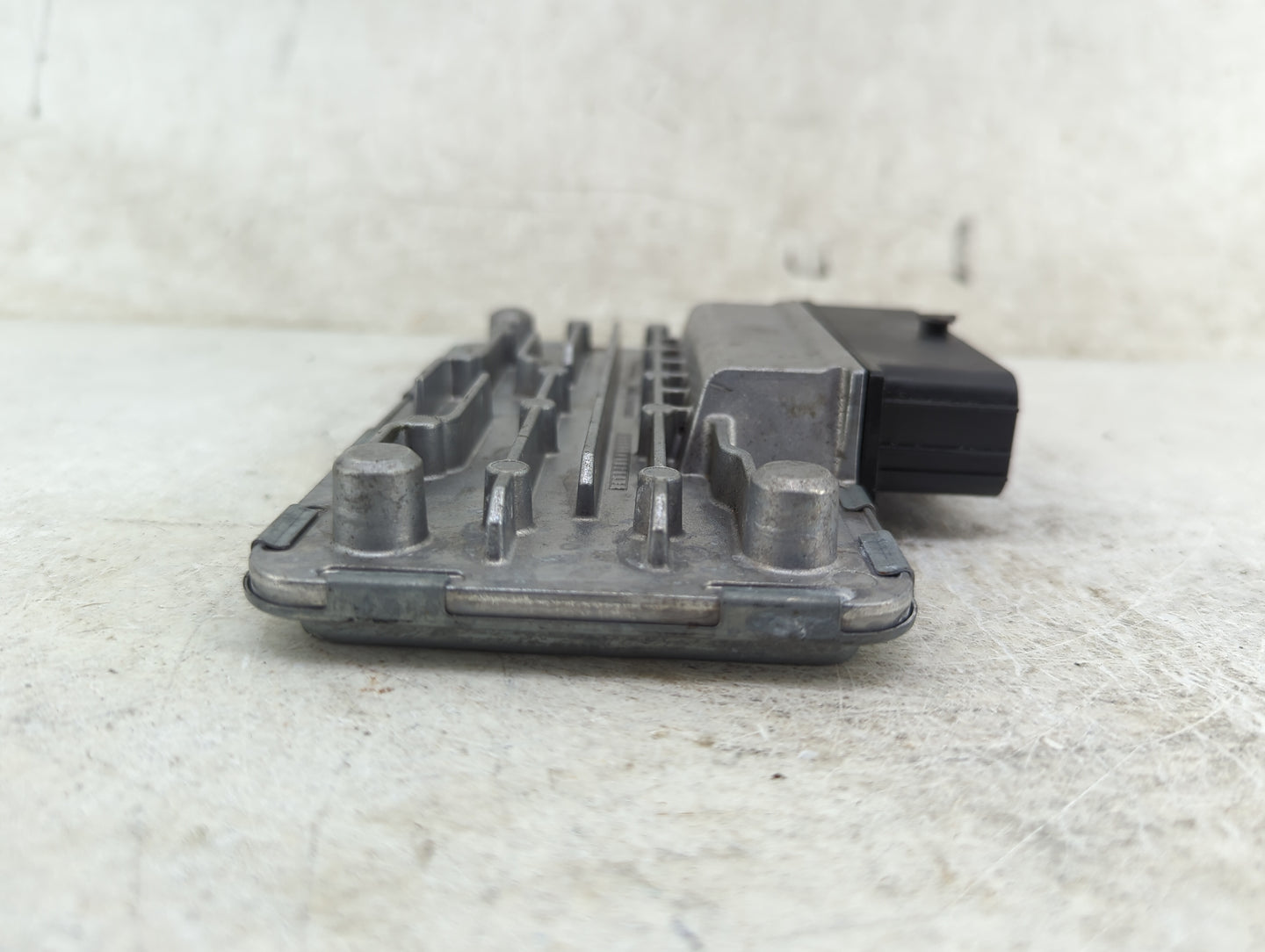 2025 Volkswagen Jetta Transmission Control Module Tcu Tcm - Oemusedautoparts1.com