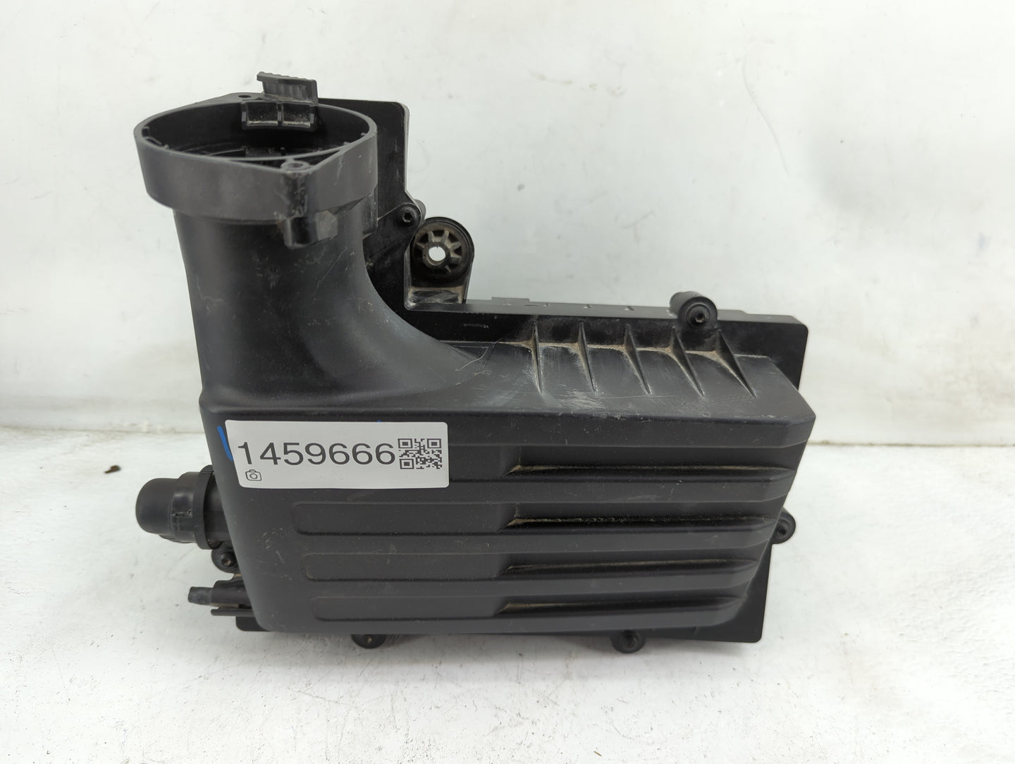 2025 Volkswagen Tiguan Air Cleaner Intake-duct Hose Tube - Oemusedautoparts1.com