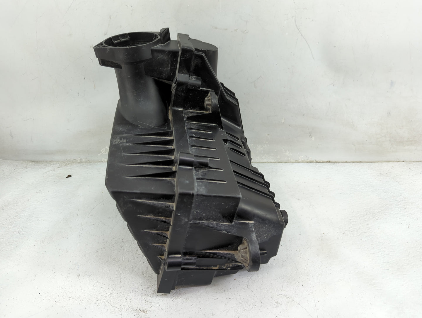 2025 Volkswagen Tiguan Air Cleaner Intake-duct Hose Tube - Oemusedautoparts1.com