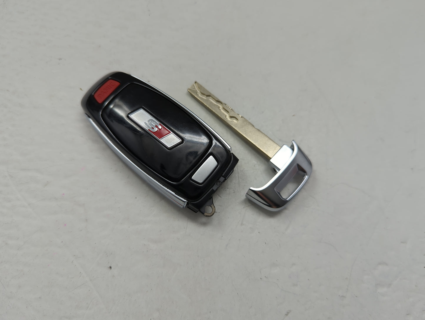 Audi S6 Keyless Entry Remote Fob IYZ-AK2 4 buttons - Oemusedautoparts1.com