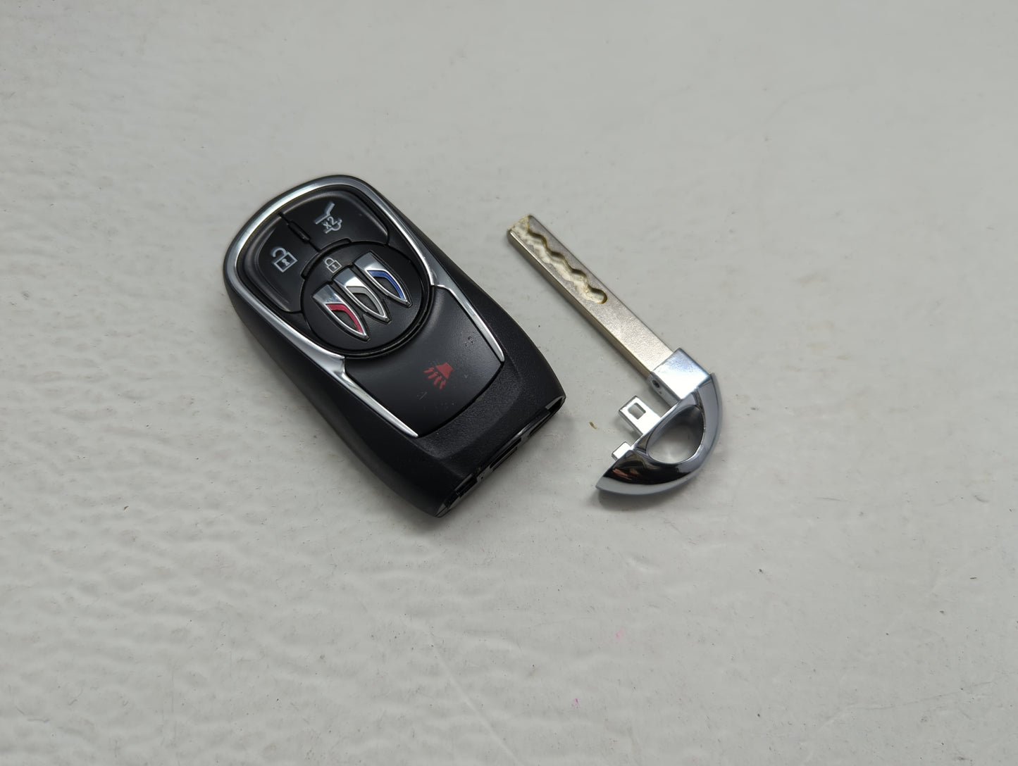 Buick Encore Gx Keyless Entry Remote Fob HYQ4ES 13547677 4 buttons - Oemusedautoparts1.com