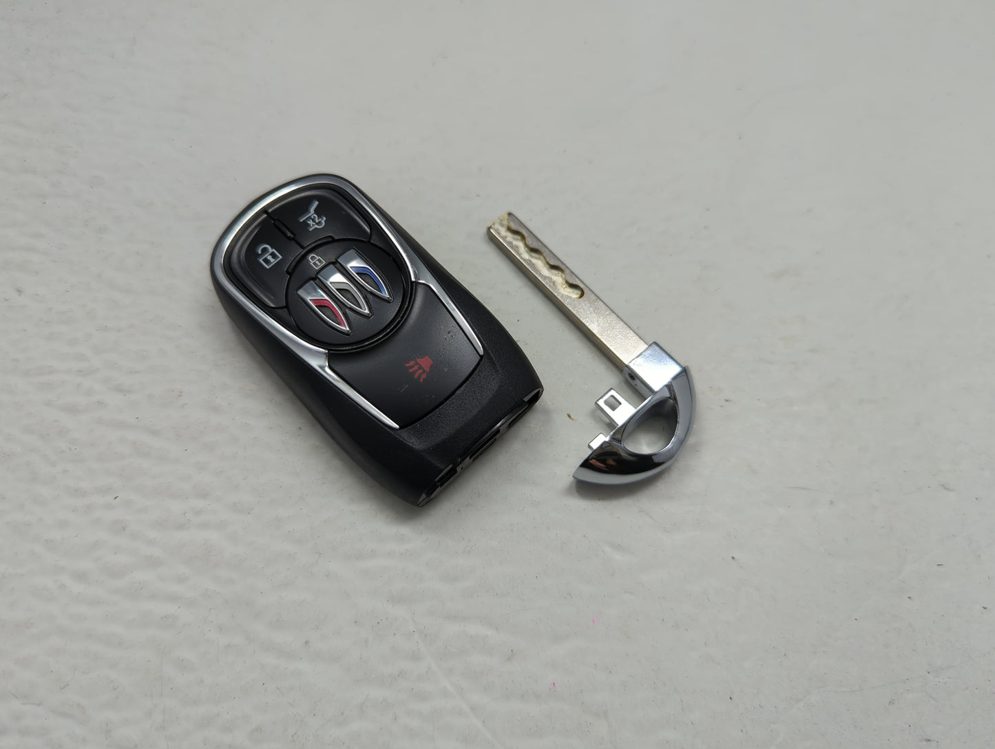 Buick Encore Gx Keyless Entry Remote Fob HYQ4ES 13547677 4 buttons - Oemusedautoparts1.com