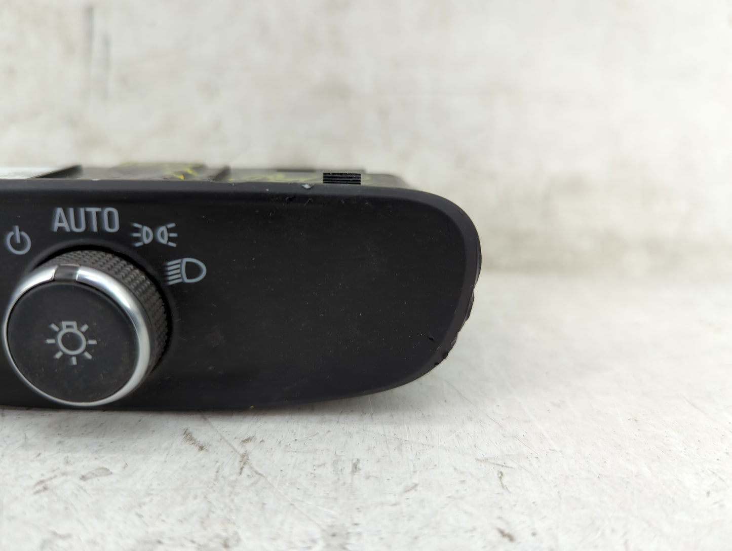 2026 Chevrolet Trailblazer Hazard Switch 84192541 - Oemusedautoparts1.com