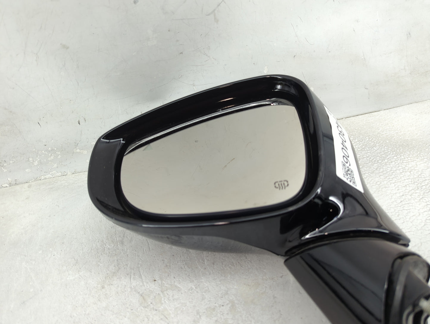 2026 Chrysler Pacifica Driver Side View Mirror - Left Door Mirror OEM Used - Oemusedautoparts1.com