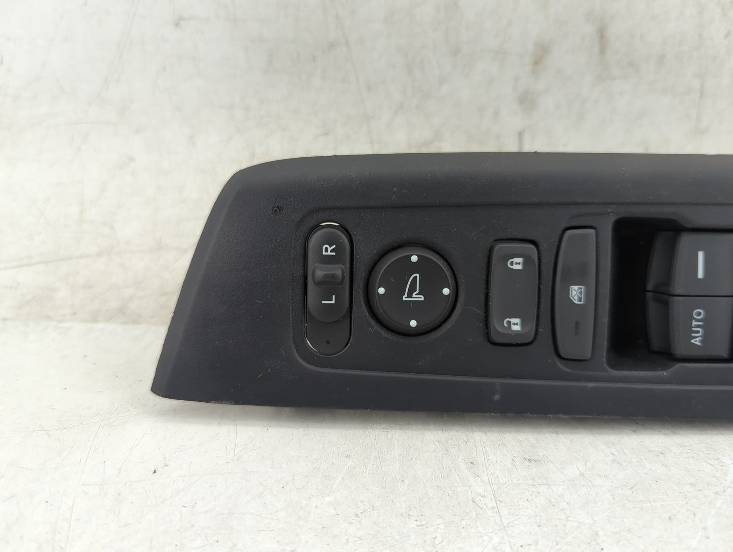 2026 Honda Cr-V Master Power Window Switch Replacement Driver Side Left P/N:M64590 Fits OEM Used Auto Parts - Oemusedautopar