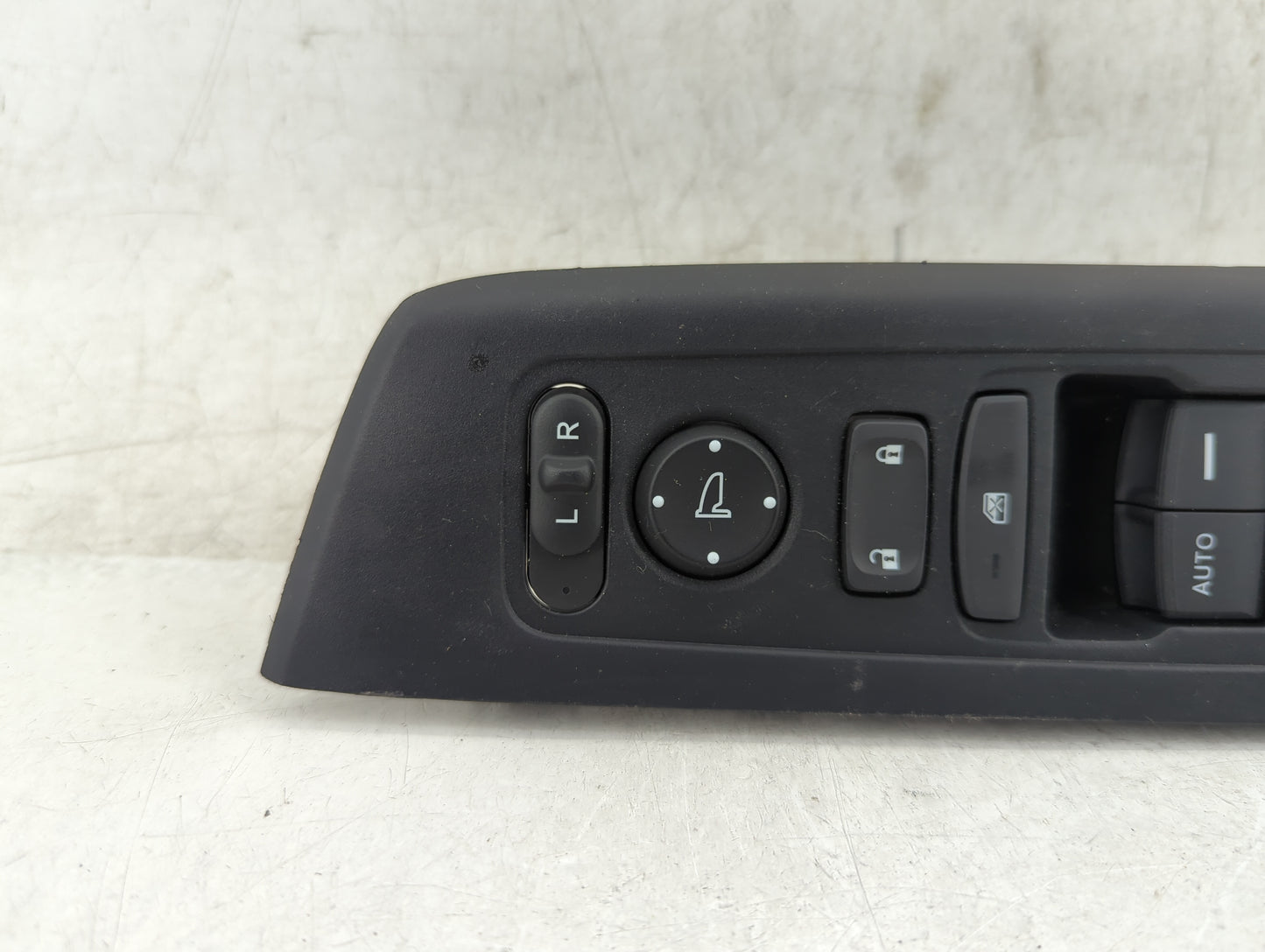 2026 Honda Cr-V Master Power Window Switch Replacement Driver Side Left P/N:M64590 Fits OEM Used Auto Parts - Oemusedautopar