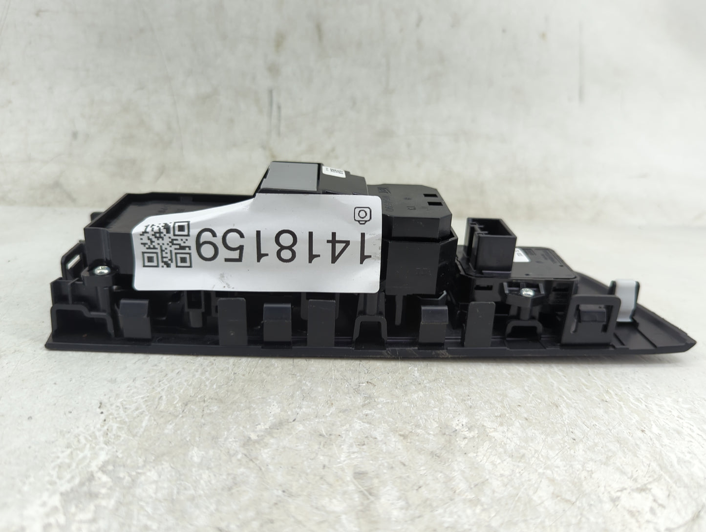 2026 Honda Cr-V Master Power Window Switch Replacement Driver Side Left P/N:M64590 Fits OEM Used Auto Parts - Oemusedautopar