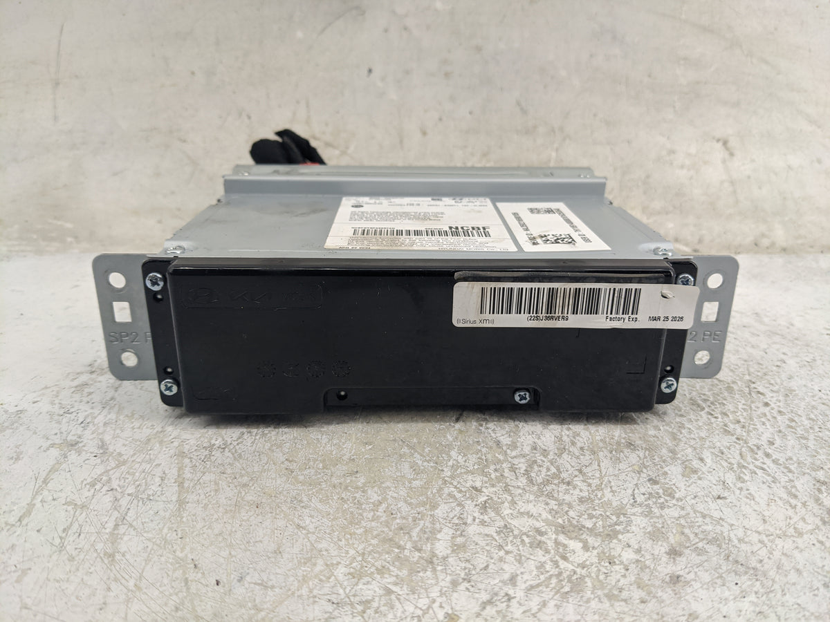 2026 Kia Seltos Radio AM FM Cd Player Receiver Replacement P/N:96560-Q5CB0FHV VT260THAN, 2ADQJ-B89071 Fits OEM Used Auto Par