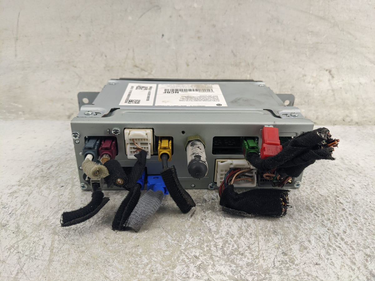 2026 Kia Seltos Radio AM FM Cd Player Receiver Replacement P/N:96560-Q5CB0FHV VT260THAN, 2ADQJ-B89071 Fits OEM Used Auto Par