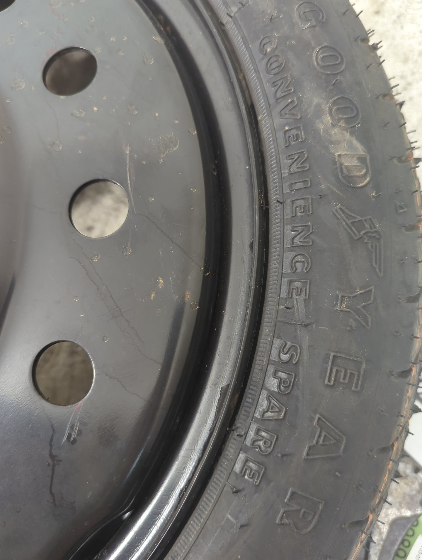 2028 Chevrolet Venture Ventur Spare Donut Tire Wheel Rim Oem - Oemusedautoparts1.com
