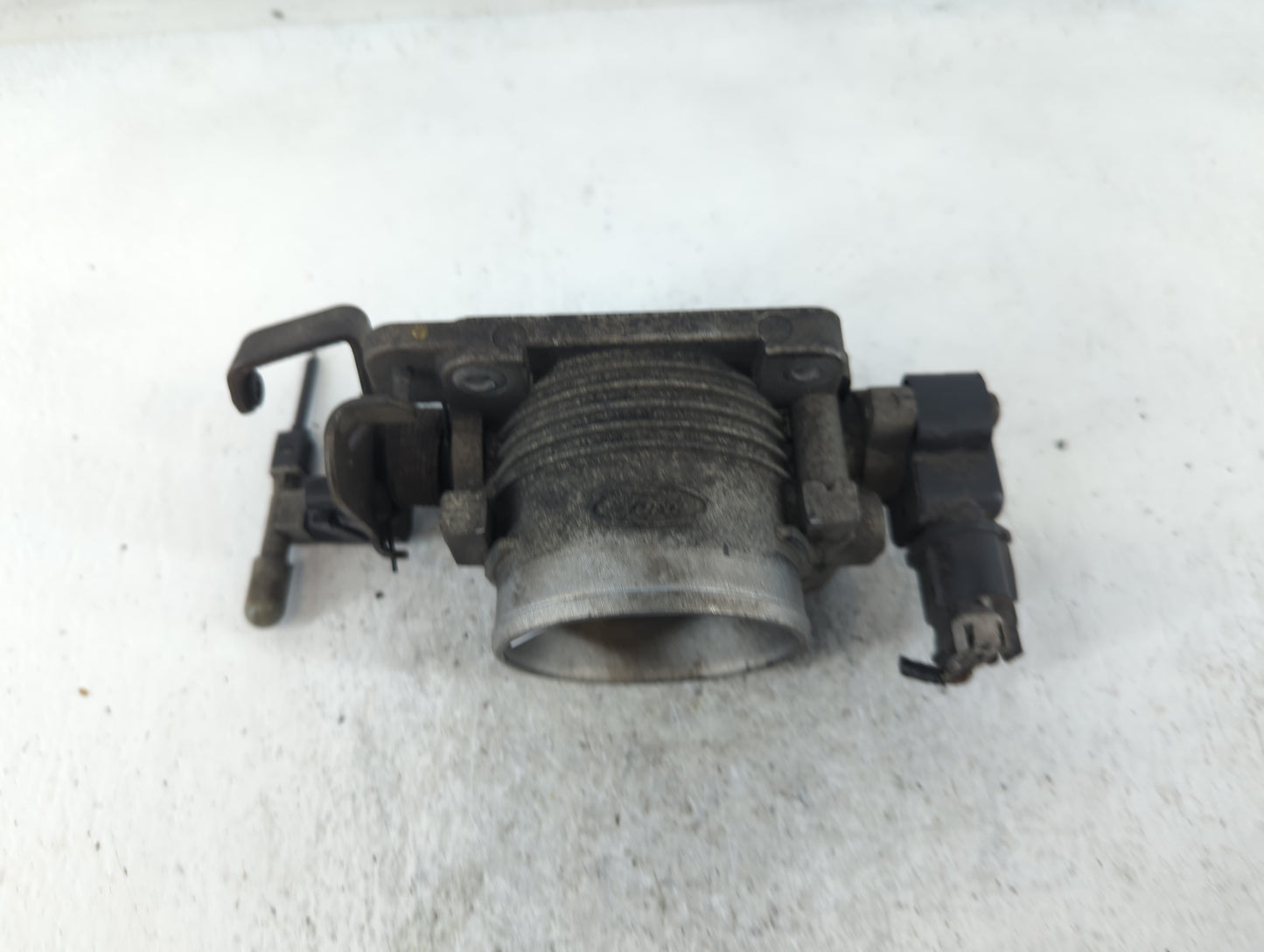 1998-2004 Mercury Grand Marquis Throttle Body Fits Fits 1998 1999 2000 2001 2002 2003 2004 OEM Used Auto Parts - Oemusedauto