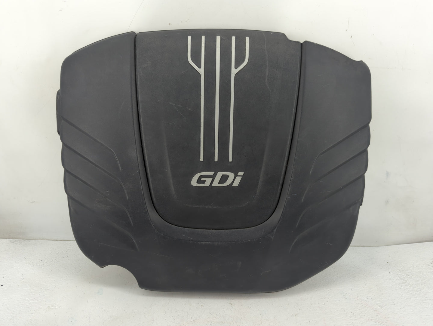 2105 Kia Sedona Engine Cover - Oemusedautoparts1.com