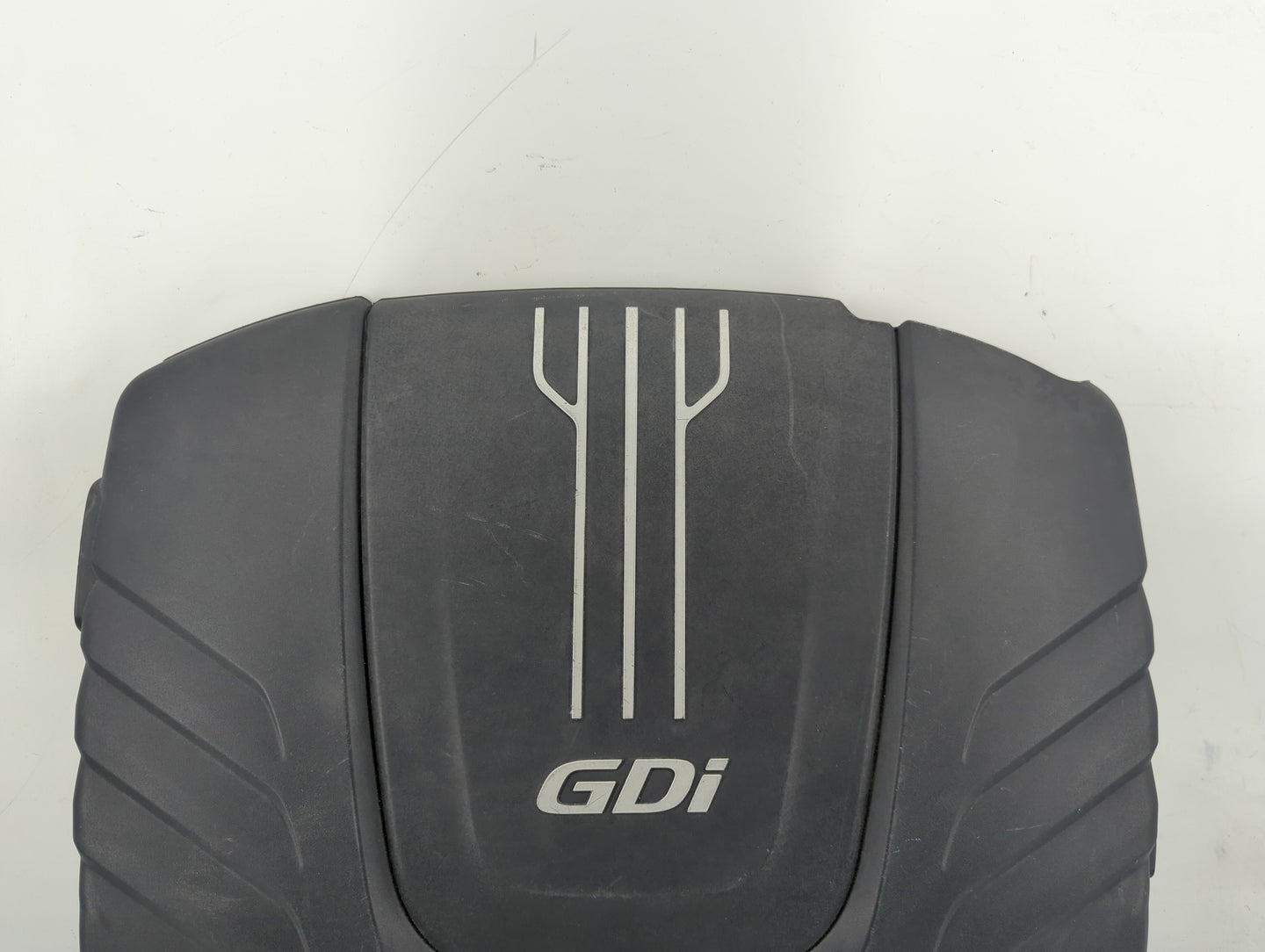 2105 Kia Sedona Engine Cover - Oemusedautoparts1.com