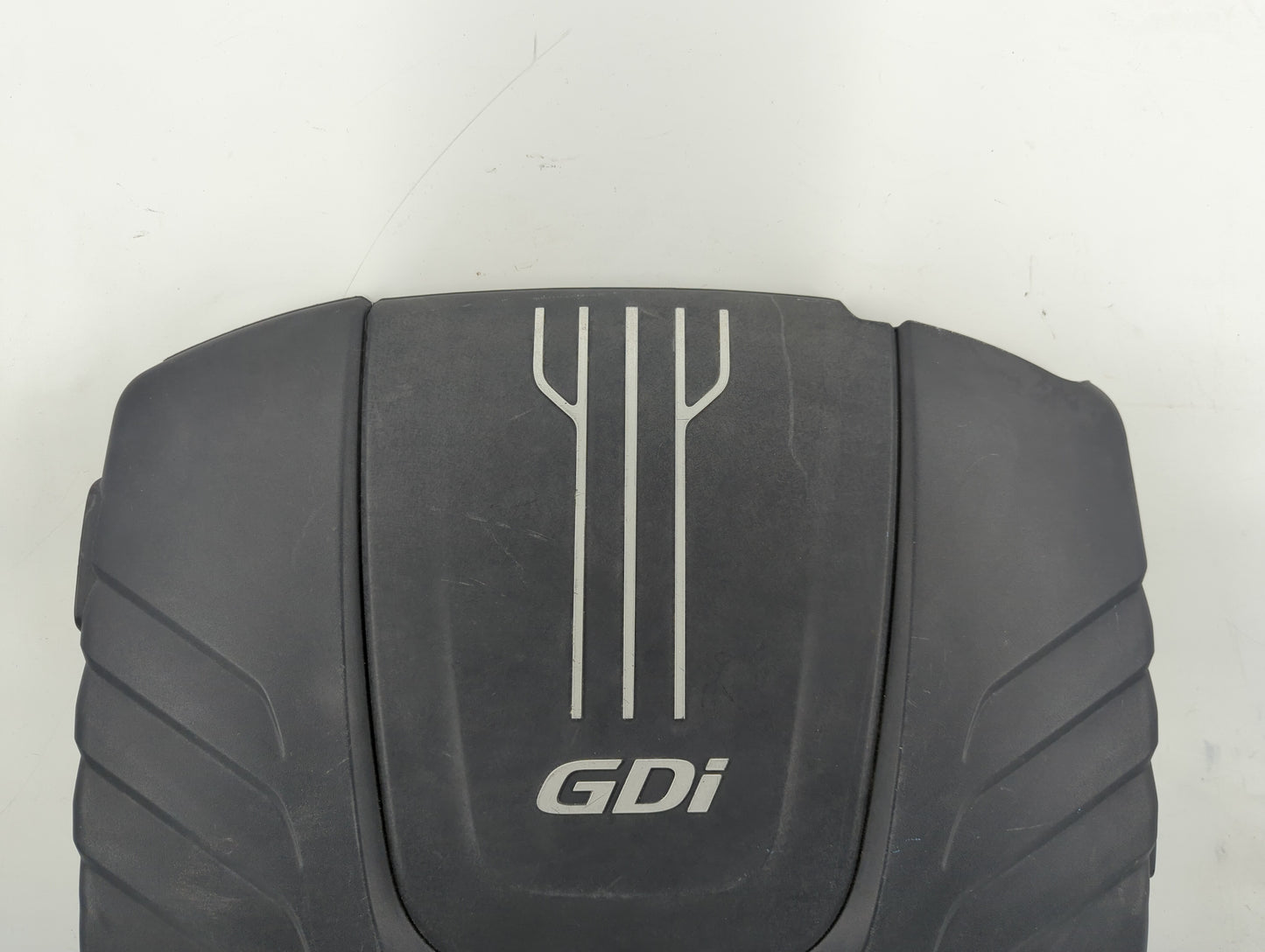 2105 Kia Sedona Engine Cover - Oemusedautoparts1.com