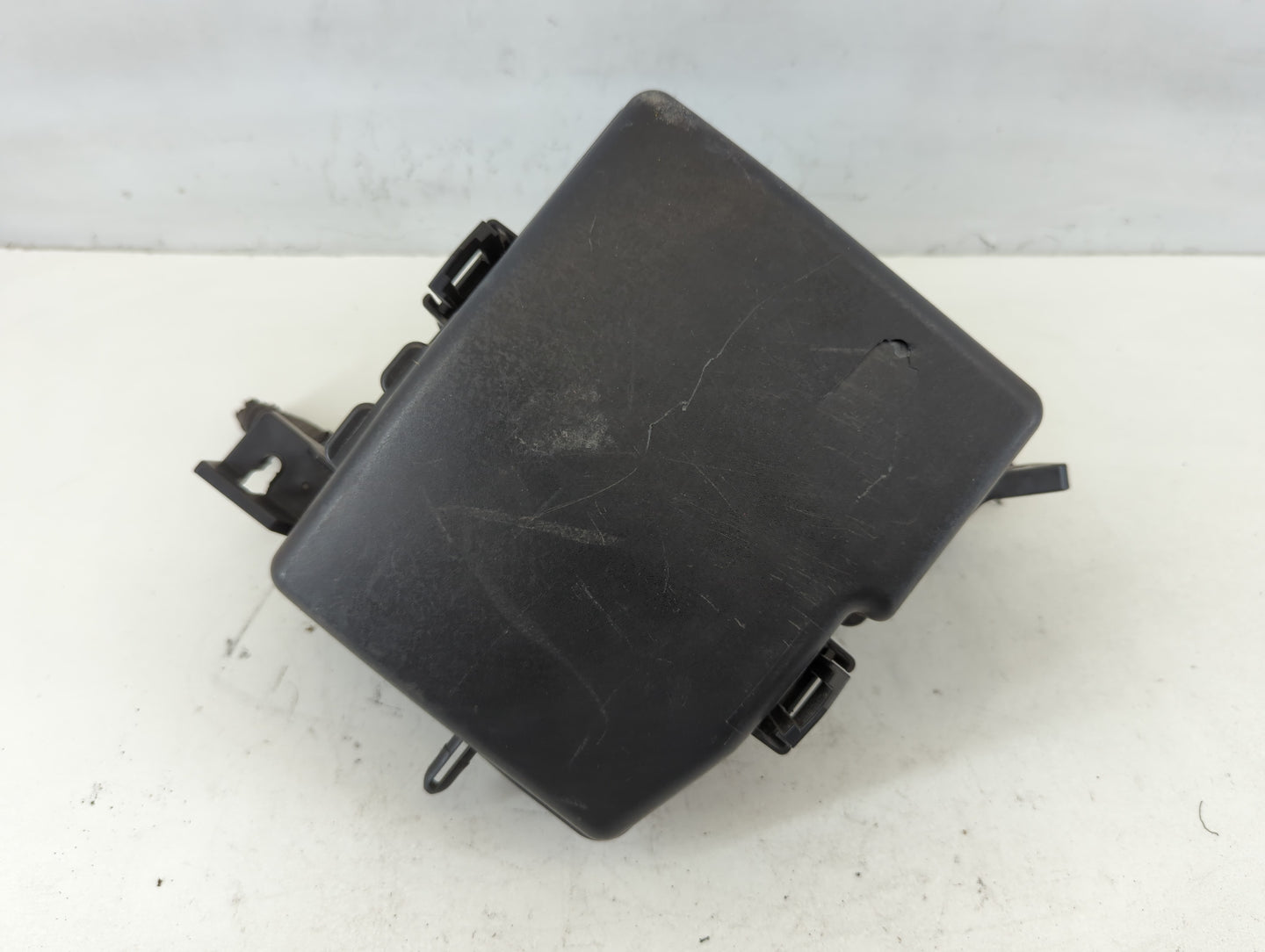 2011-2014 Hyundai Sonata Fusebox Fuse Box Panel Relay Module P/N:91950-3S711 Fits Fits 2011 2012 2013 2014 OEM Used Auto Par