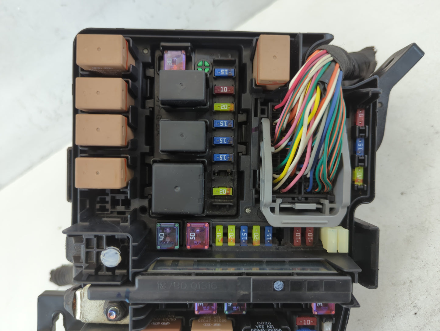 2011-2014 Hyundai Sonata Fusebox Fuse Box Panel Relay Module P/N:91950-3S711 Fits Fits 2011 2012 2013 2014 OEM Used Auto Par