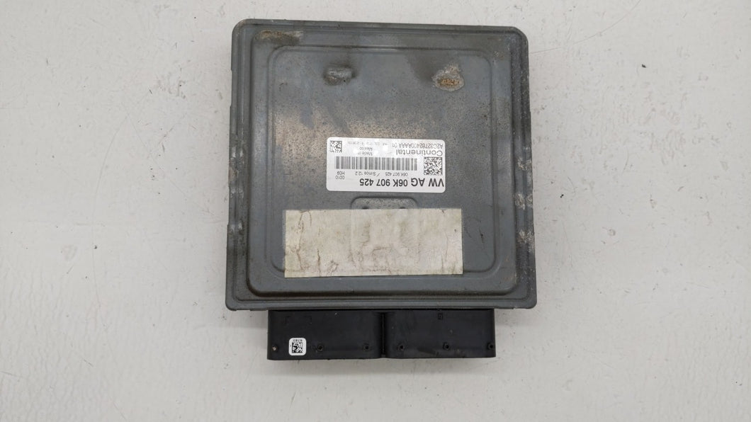 2014 Volkswagen Jetta PCM Engine Control Computer ECU ECM PCU OEM P/N:06K 906 070 C 06K 907 425, 06K 906 070 F Fits OEM Used Auto Parts