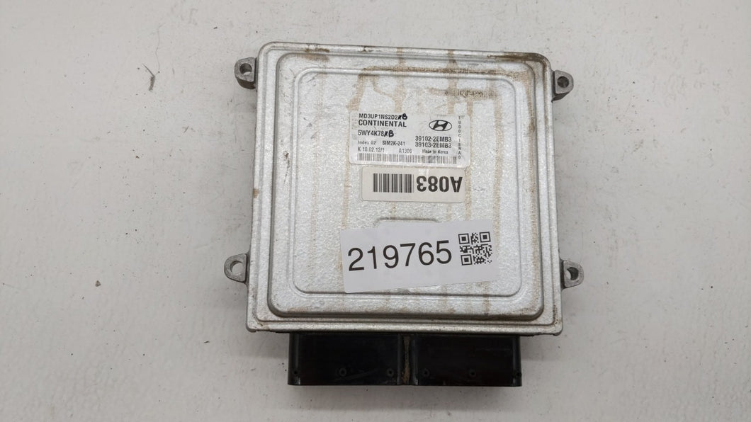 2011-2013 Hyundai Elantra PCM Engine Control Computer ECU ECM PCU OEM P/N:39102-2EMN2 39103-2EMN2 Fits Fits 2011 2012 2013 OEM Used Auto Parts - Oemusedautoparts1.com 