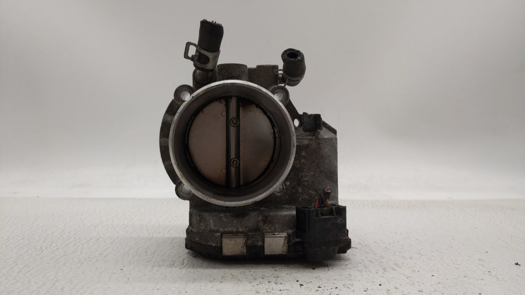 2014 Hyundai Santa Fe Throttle Body P/N:35100-2G700 Fits 2011 2012 2013 2015 2016 OEM Used Auto Parts