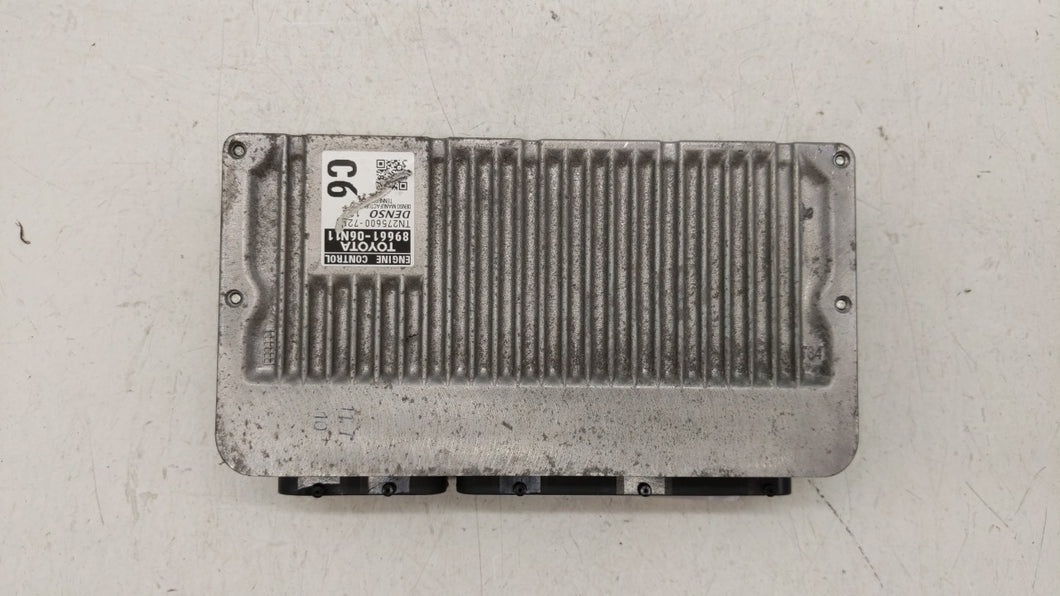 2016-2017 Toyota Camry PCM Engine Control Computer ECU ECM PCU OEM P/N:89661-06N12 89661-06N11 Fits Fits 2016 2017 OEM Used Auto Parts - Oemusedautoparts1.com 