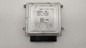 2015 Hyundai Elantra PCM Engine Control Computer ECU ECM PCU OEM P/N:39103-2EMX5 39102-2EMX5 Fits OEM Used Auto Parts - Oemusedautoparts1.com 