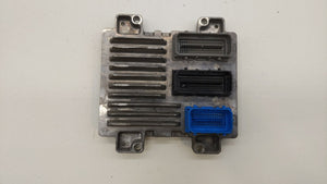 2017-2018 Chevrolet Trax PCM Engine Control Computer ECU ECM PCU OEM P/N:12685776 12668986, 12692201 Fits Fits 2017 2018 2019 OEM Used Auto Parts - Oemusedautoparts1.com