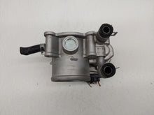 2012-2019 Kia Soul Throttle Body P/N:5302-1S02 35100-2B300 Fits 2012 2013 2014 2015 2016 2017 2018 2019 OEM Used Auto Parts