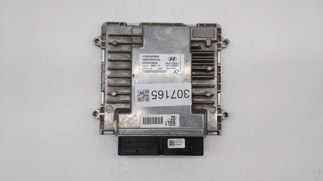 2015-2017 Hyundai Sonata PCM Engine Control Computer ECU ECM PCU OEM P/N:39101-2GGL2 39111-2GGL2 Fits Fits 2015 2016 2017 OEM Used Auto Parts - Oemusedautoparts1.com 