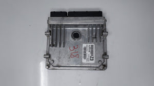 2015 Toyota Corolla PCM Engine Control Computer ECU ECM PCU OEM P/N:89661-0Z630 89661-0Z631 Fits OEM Used Auto Parts - Oemusedautoparts1.com 