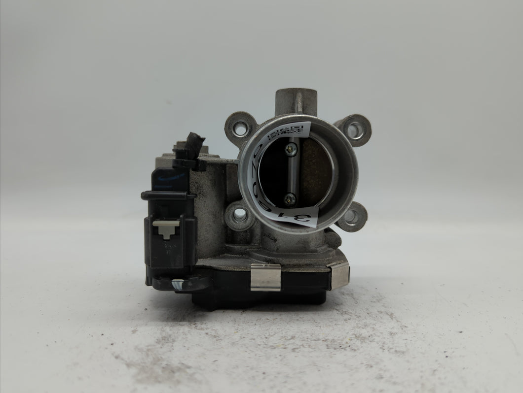 2017-2018 Chevrolet Cruze Throttle Body P/N:12659491BA 12671379AA Fits 2017 2018 OEM Used Auto Parts