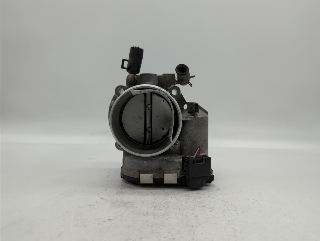 2014 Hyundai Santa Fe Throttle Body P/N:35100-2G700 Fits 2011 2012 2013 2015 2016 OEM Used Auto Parts