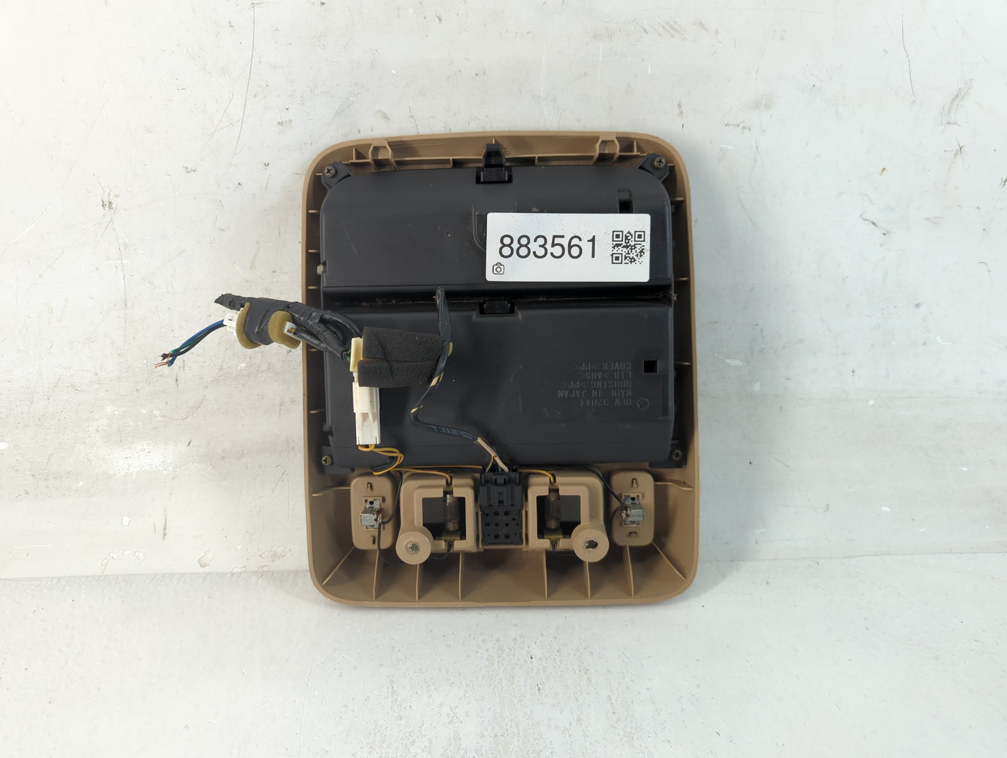 32044 Subaru Forester Overhead Roof Console Interior Dome Light - Oemusedautoparts1.com