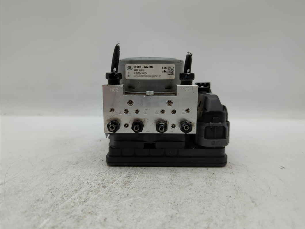 2019 Kia Forte ABS Pump Control Module Replacement P/N:58900-M7200 58900-M7200 Fits OEM Used Auto Parts