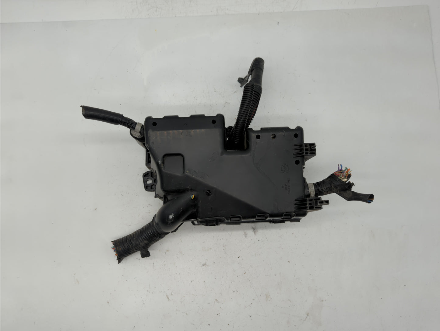 2010 Mazda 3 Fusebox Fuse Box Panel Relay Module P/N:BBM5-66761 BBM6-66791 Fits OEM Used Auto Parts - Oemusedautoparts1.com