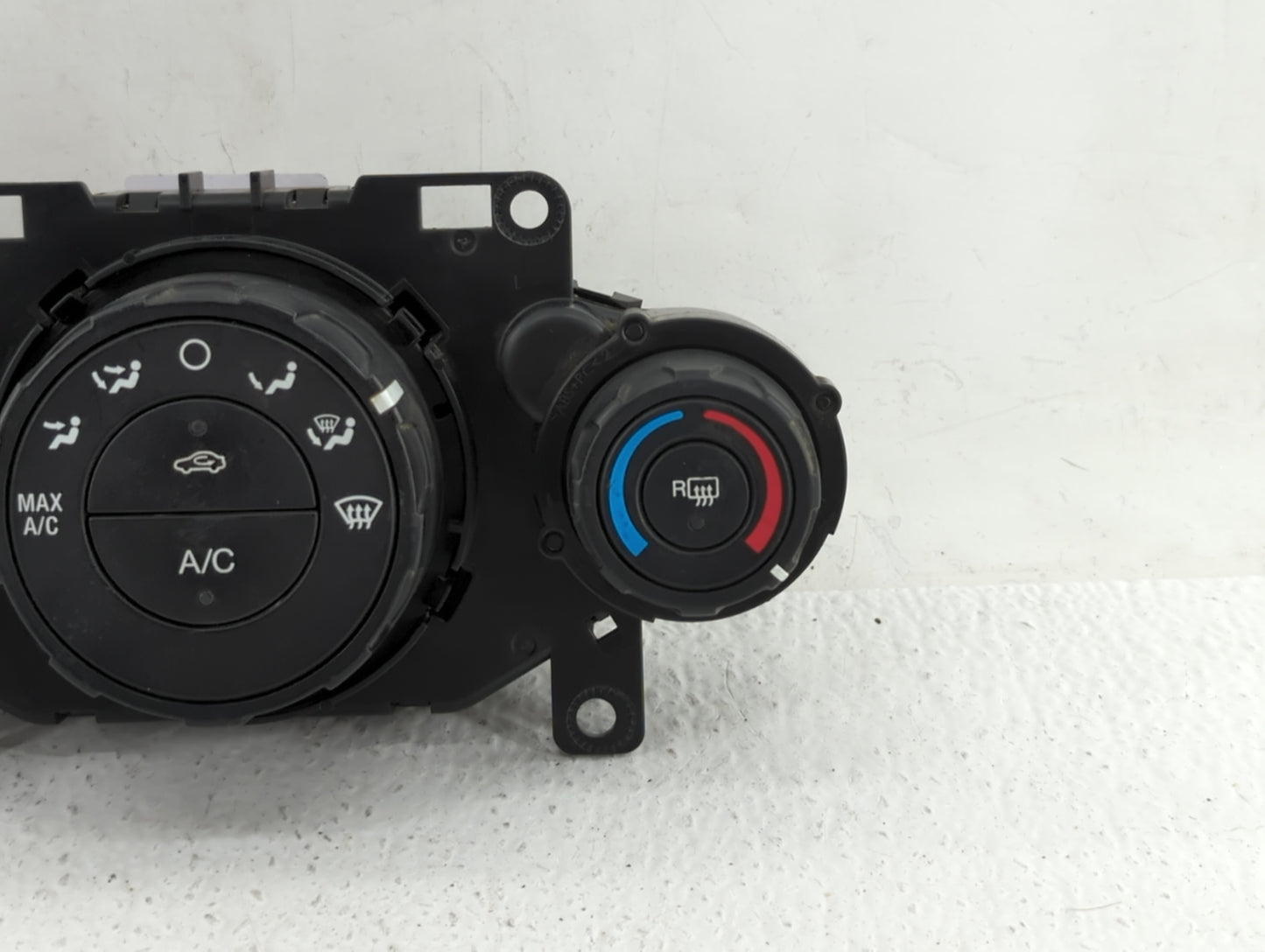 2011-2013 Ford Fiesta Climate Control Module Temperature AC/Heater Replacement P/N:AE83-19980-AE AE83-19980-AF Fits OEM Used Auto Parts - Oemusedautoparts1.com