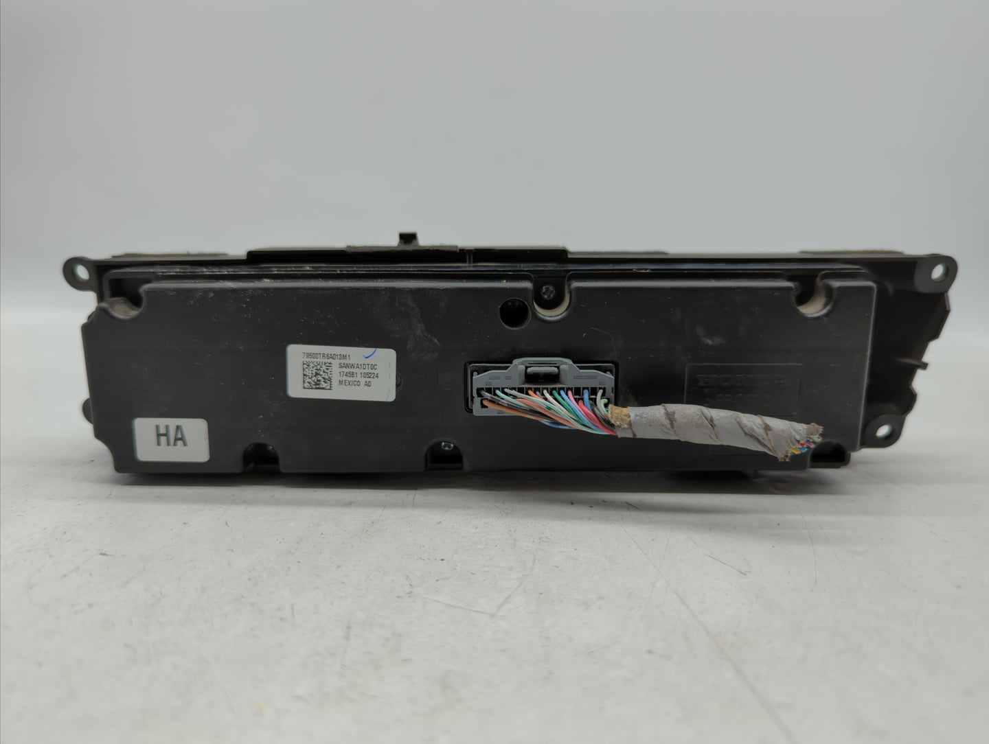 2013-2015 Honda Civic Climate Control Module Temperature AC/Heater Replacement P/N:79500TR6A013M1 Fits Fits 2013 2014 2015 OEM Used Auto Parts - Oemusedautoparts1.com