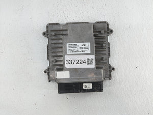 2018 Hyundai Santa Fe PCM Engine Control Computer ECU ECM PCU OEM P/N:39130-2GKR6 39100-2GKR6, 39130-2GKR5, 39100-2GKR5 Fits OEM Used Auto Parts