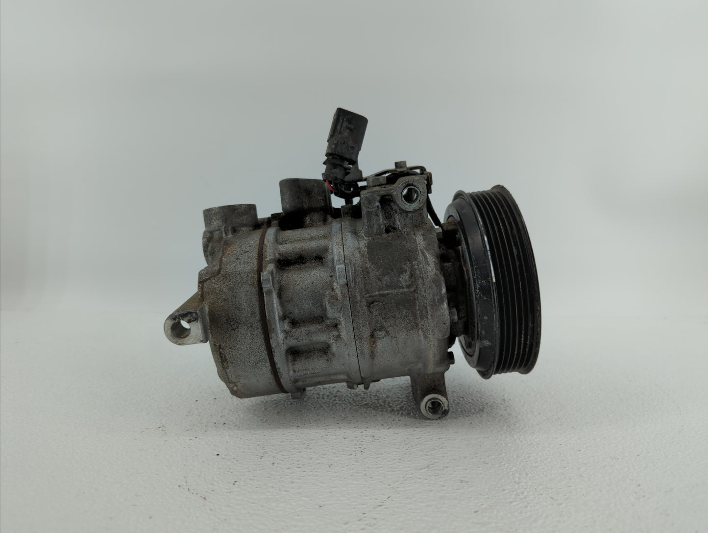 2016-2016 Audi A6 Air Conditioning A/c Ac Compressor Oem - Oemusedautoparts1.com