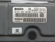 2012 Volvo S60 PCM Engine Control Computer ECU ECM PCU OEM P/N:0 261 209 563 0 261 209 108, 31286086, 1343 0003 Fits OEM Used Auto Parts