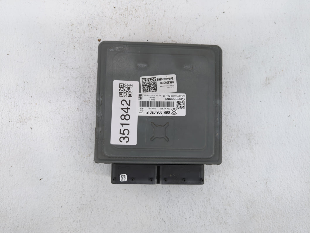 2014 Volkswagen Jetta PCM Engine Control Computer ECU ECM PCU OEM P/N:06K 906 070 C 06K 907 425, 06K 906 070 F Fits OEM Used Auto Parts