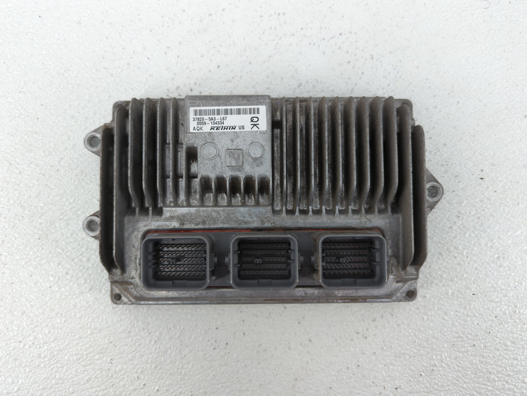 2013 Honda Accord PCM Engine Control Computer ECU ECM PCU OEM P/N:37820-5A3-L69 37820-5A3-L67, 37820-5A3-L65, 37820-5A3-L64 Fits OEM Used Auto Parts