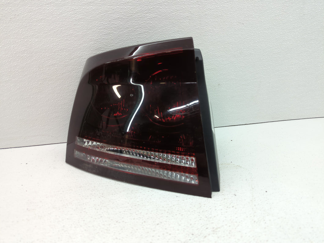 2006-2008 Dodge Charger Tail Light Assembly Driver Left OEM P/N:49468C 04805849AD, 04805849AB Fits Fits 2006 2007 2008 OEM Used Auto Parts