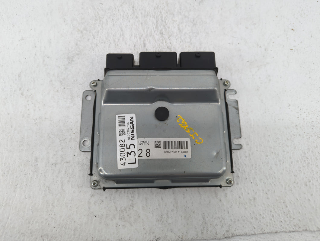 2018 Chrysler 300 PCM Engine Control Computer ECU ECM PCU OEM P/N:NEC028-017 BEM427-300 A1, NEC031-636 Fits Fits 2019 OEM Used Auto Parts